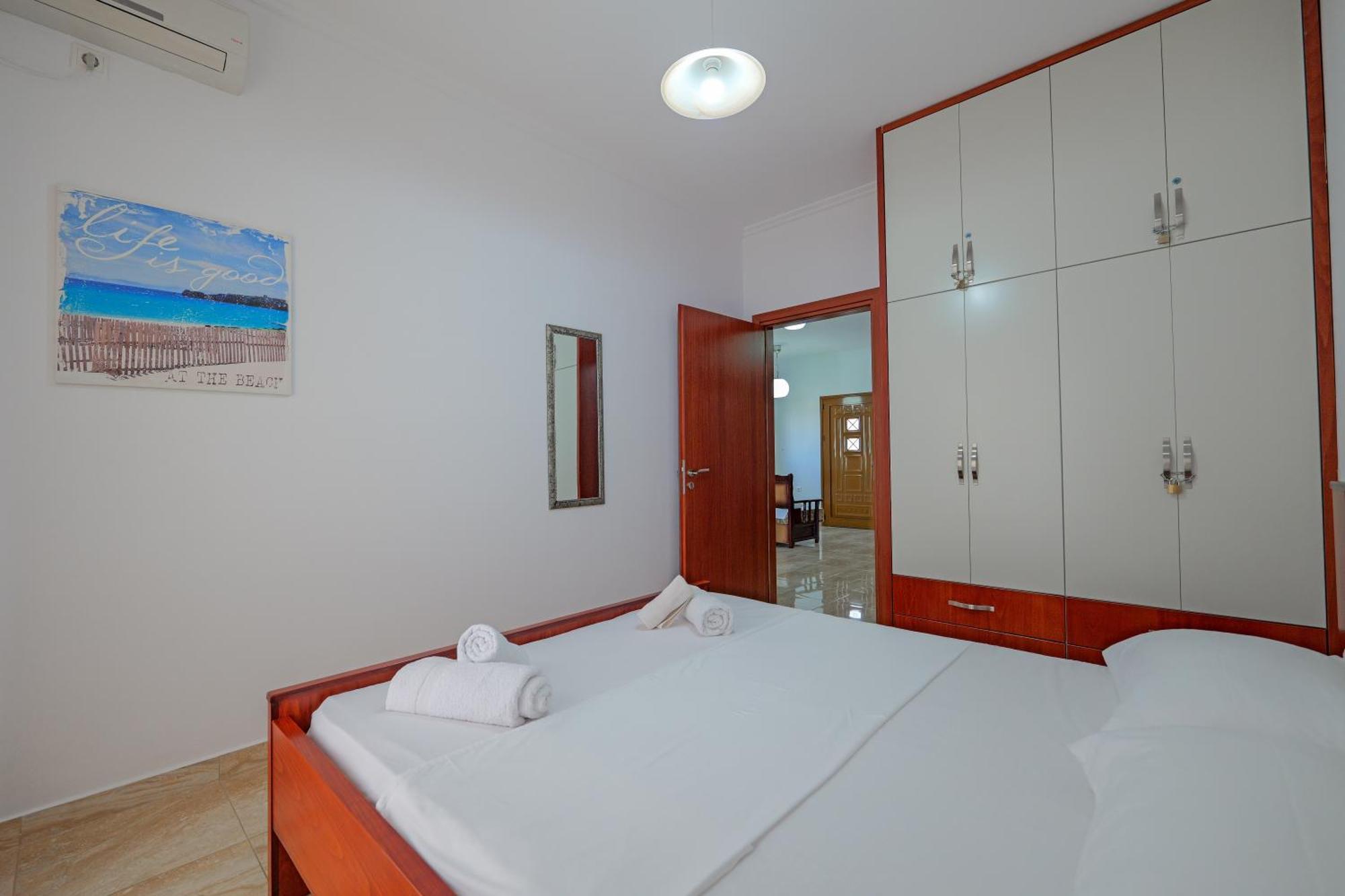 Guesthouse Moonlight Downtown كساميل المظهر الخارجي الصورة