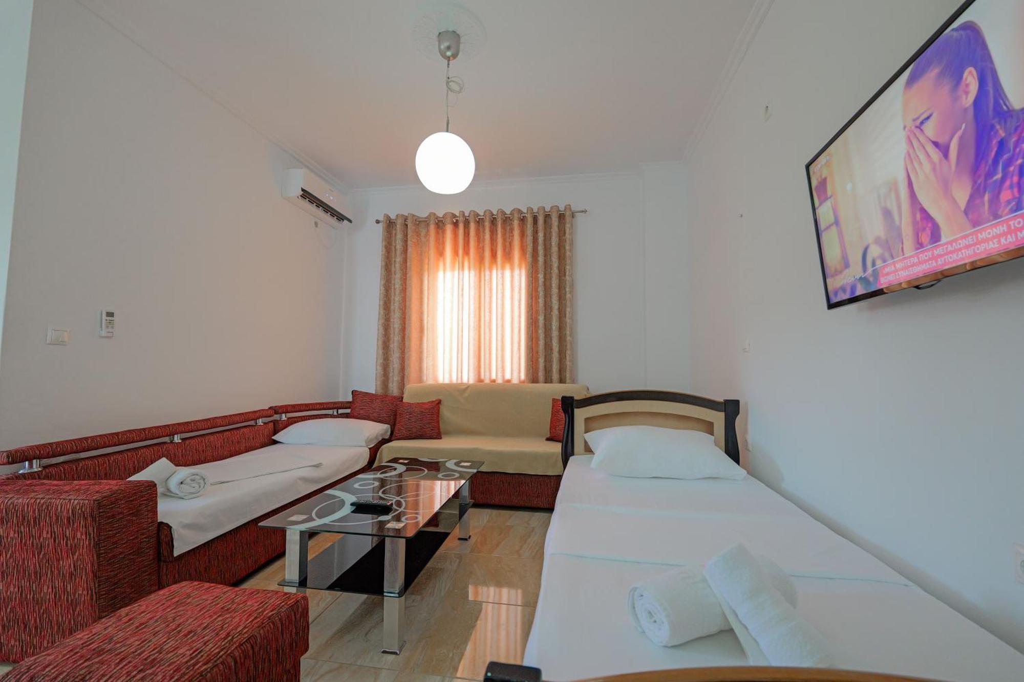 Guesthouse Moonlight Downtown كساميل المظهر الخارجي الصورة
